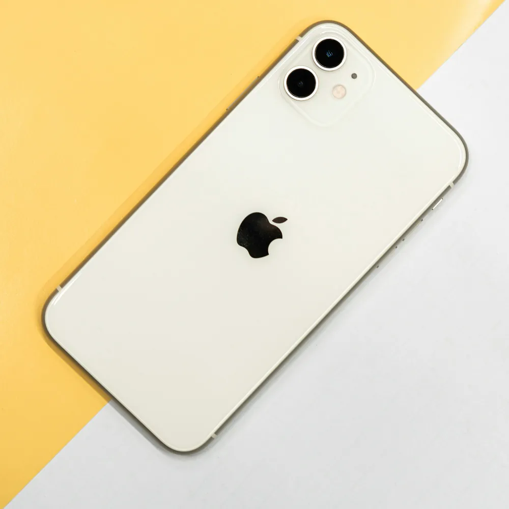 Apple iPhone 11 64 GB Branco